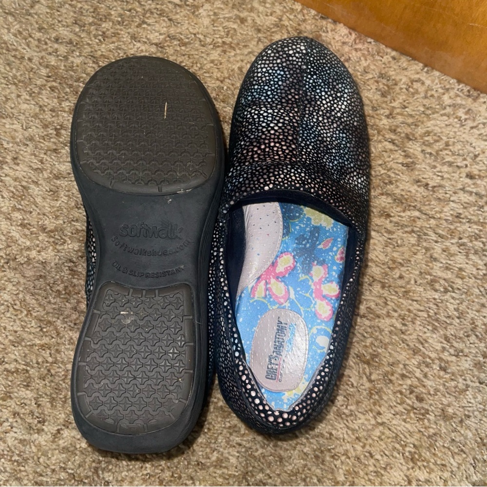 Soft Walk Greys Anatomy Meredith Comfort Slip Resistant Shoes Clogs Candy Dot 8 - Picture 7 of 9